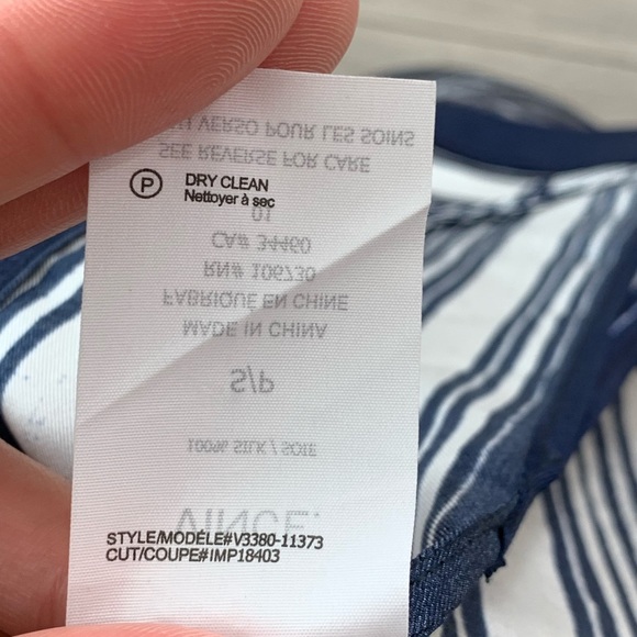 Vince Navy Silk Scarf Print Tank Top - Picture 8 of 11